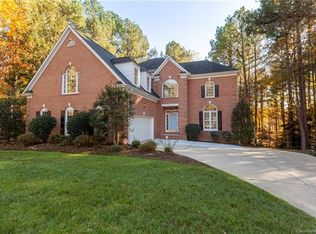 4428 Overlook Cove Rd, Charlotte, NC 28216