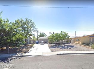 105 Temple Dr, Las Vegas, NV 89107