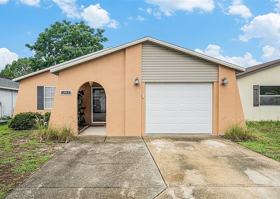 1st image of 12817 Kellywood Cir