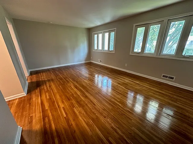 15476 Pennock Ln — Photo 19