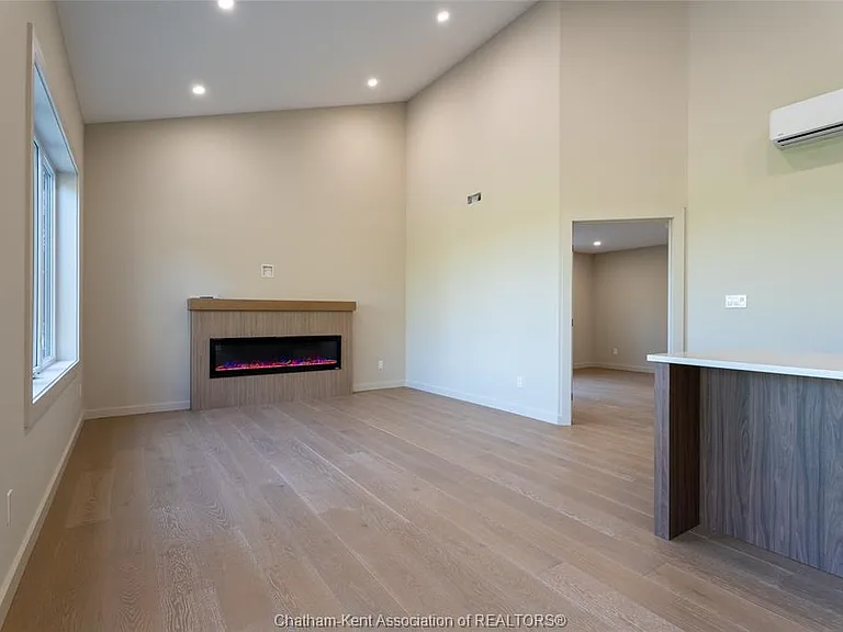 430 Indian Creek Rd W — Photo 18