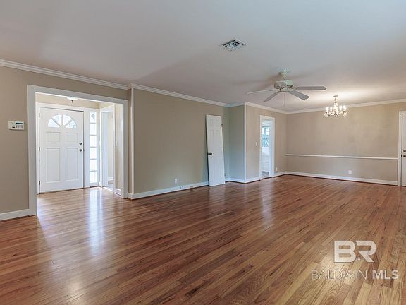 4th image of 208 Pinecrest Ln