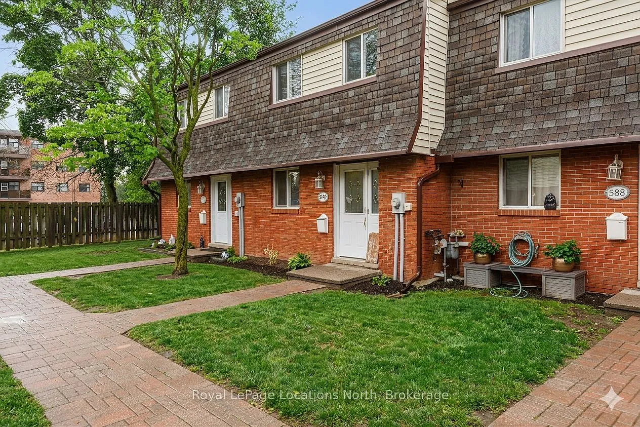 3 bed, $2,300 — Photo 1
