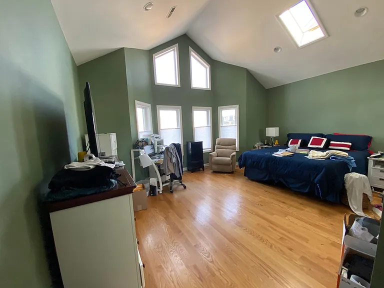 918 Reef Rd — Photo 9