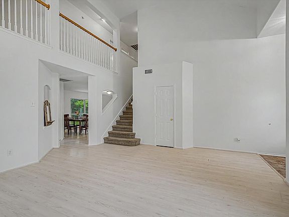 3rd image of 8010 Fox St
