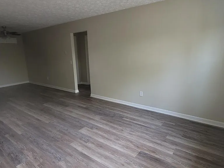 820 E Main St #822 — Photo 12