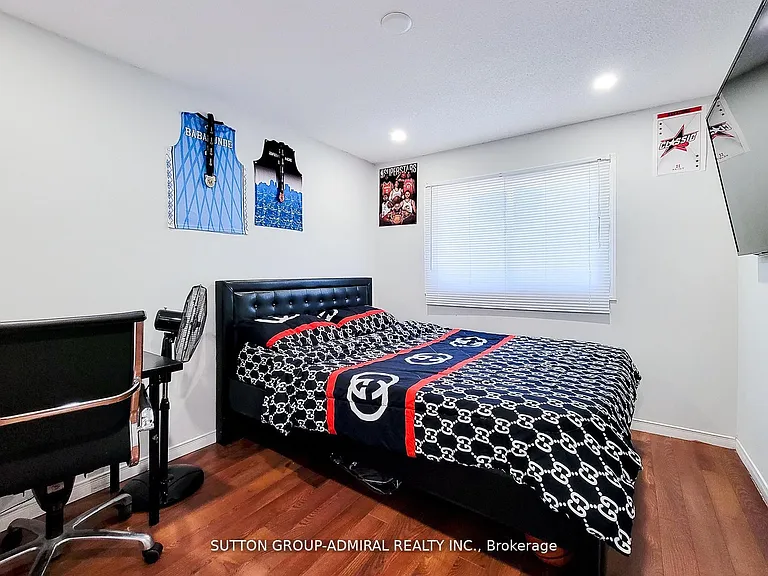 2 Royalwood Ct #52 — Photo 23
