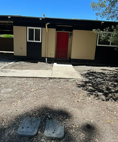 982 Almanor Ct #982 — Photo 15