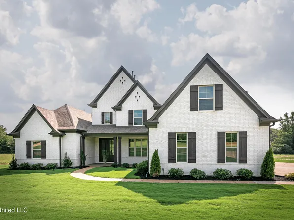 55 Cedar Crest Cv, Byhalia, MS 38611