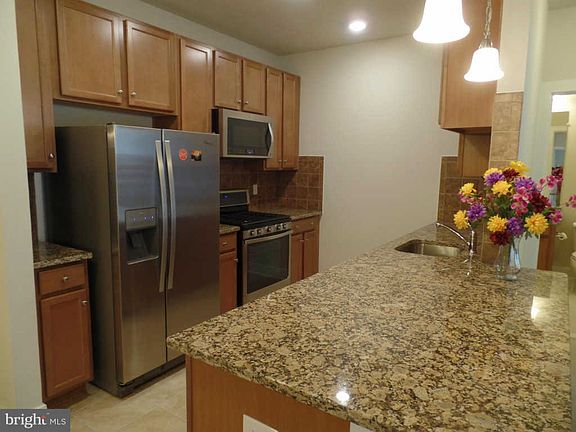 3rd image of 9523 Bastille St Unit 107