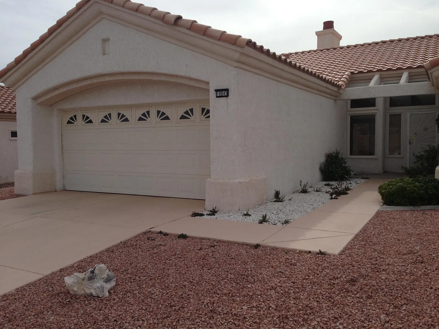 10045 Netherton Dr — Photo 2