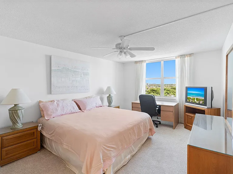 5200 N Ocean Blvd #710B — Photo 22