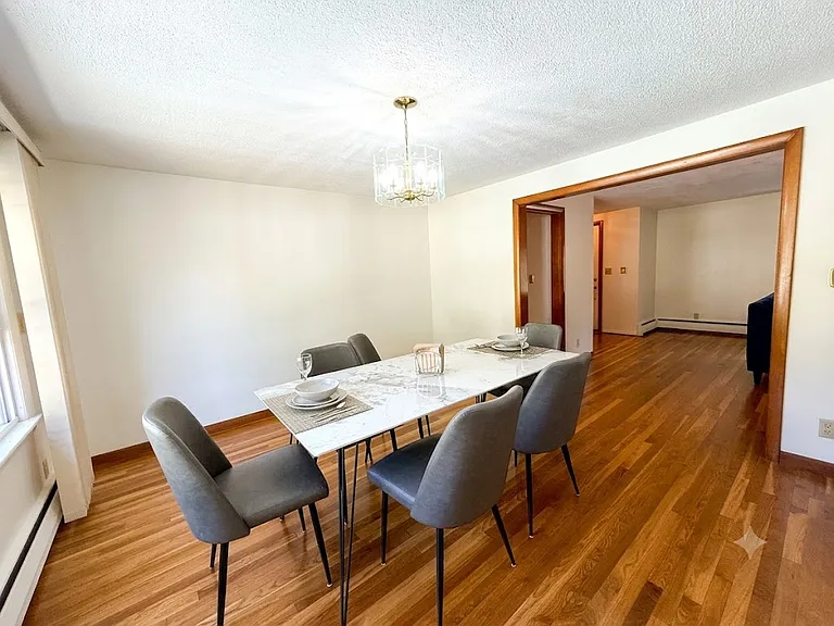 2 Sherwood Dr — Photo 9