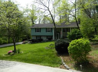 105 Newridge Rd, Oak Ridge, TN 37830