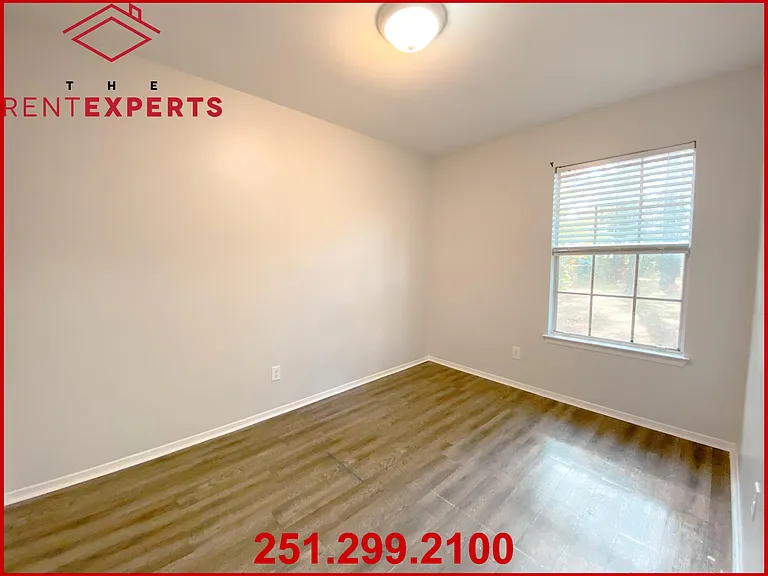 9641 Royal Woods Ct — Photo 14