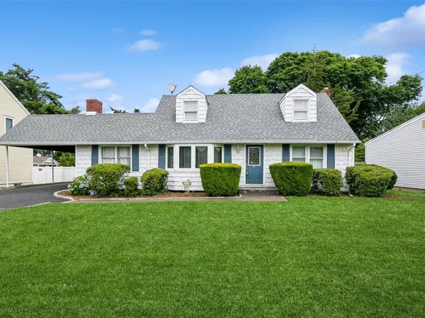 29 Cornell Street, East Northport, NY 11731