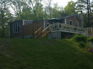 90 W Shore Dr, Raymond, NH 03077