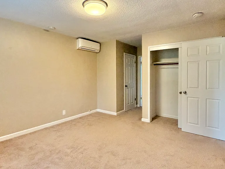4275 McKellar Ln #7 — Photo 9