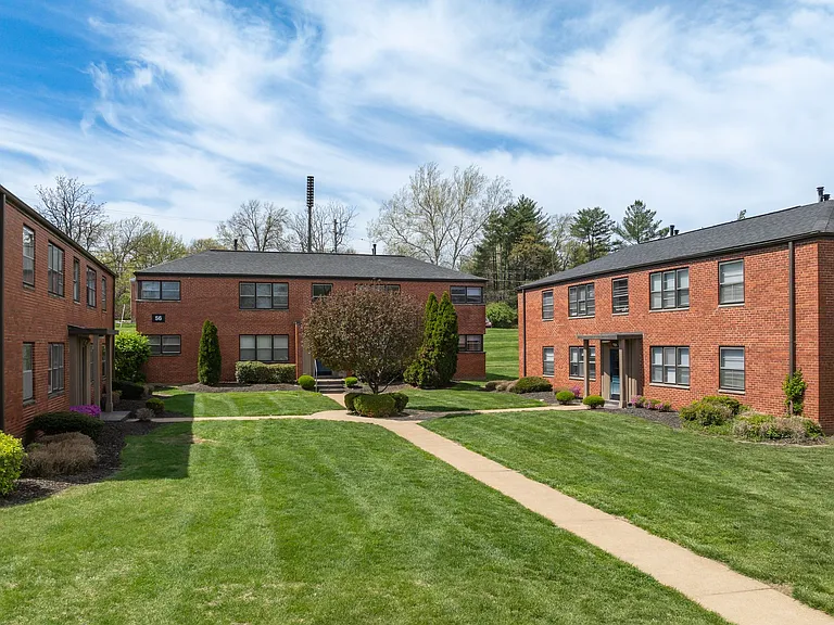 Brickline Apartments — Photo 19