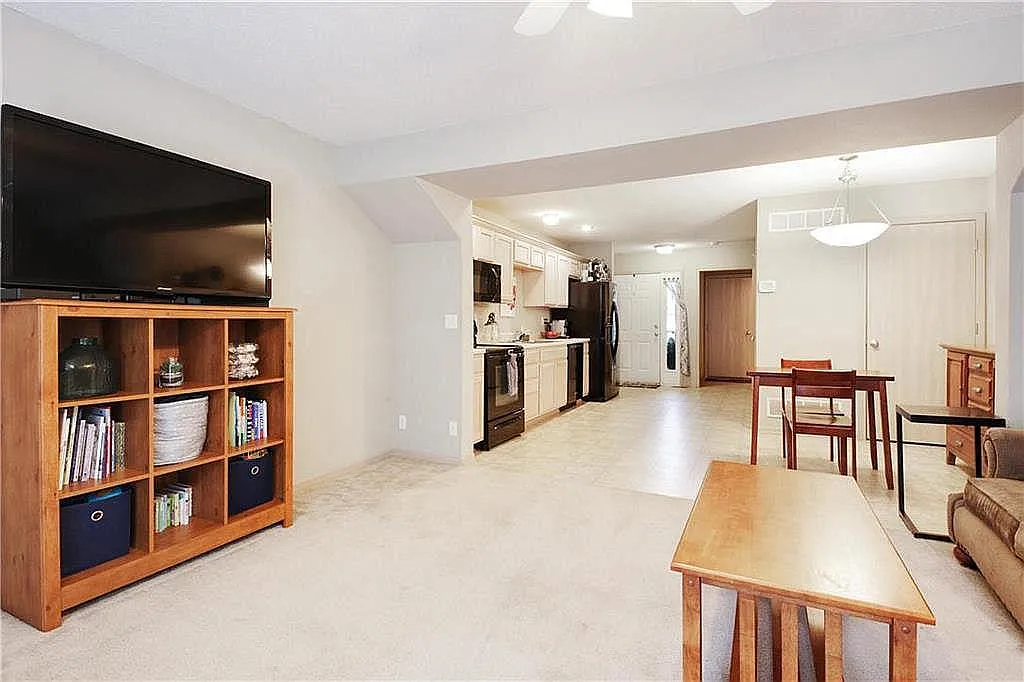 2144 SW Rambling Vine Rd — Photo 4
