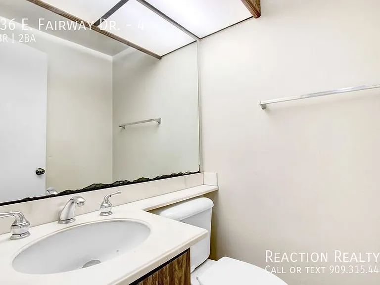 936 E Fairway Dr #4 — Photo 8