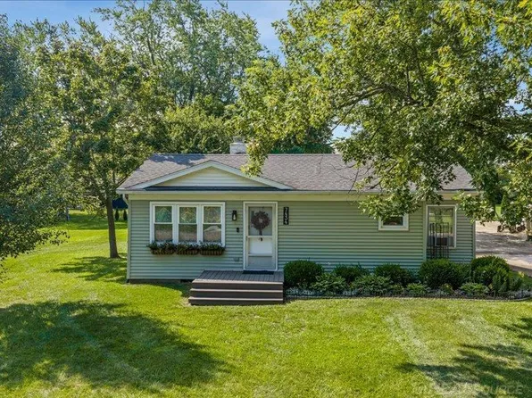 7434 Cardinal Rd, Lexington, MI 48450