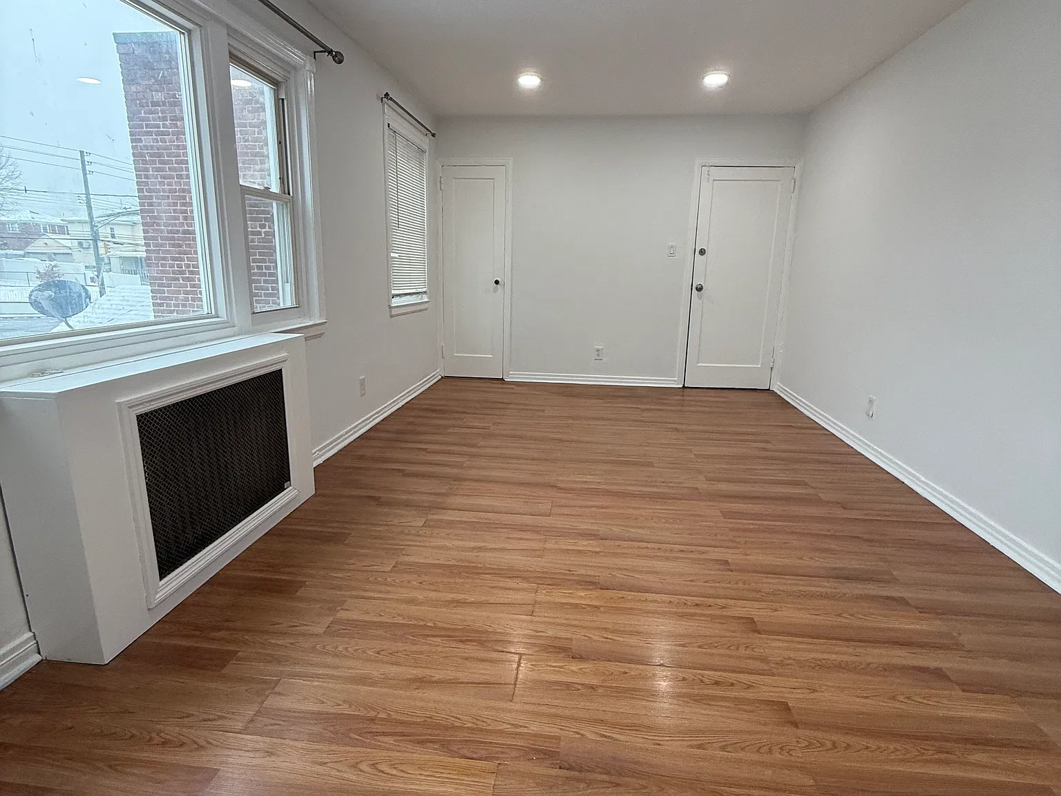 3 bed, $3,000 — Photo 4