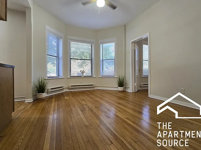925 W Waveland Ave #1A — Photo 1