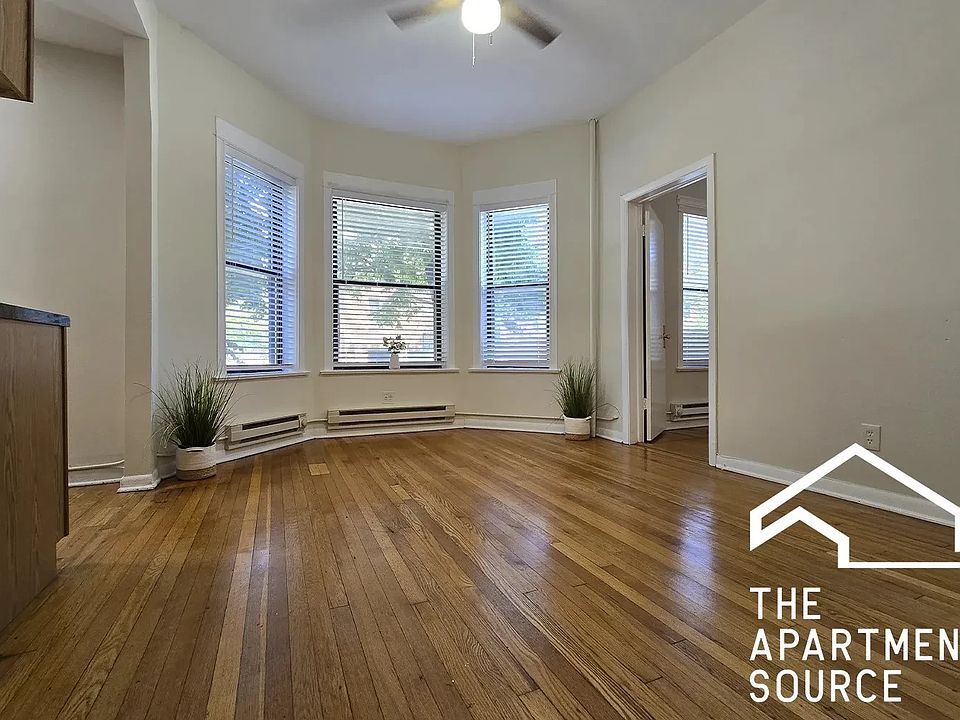 1st image of 925 W Waveland Ave #1A