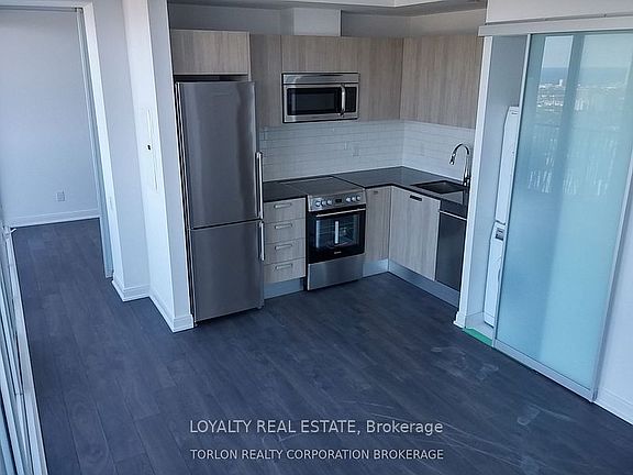 4th image of 42 Charles St E #4609