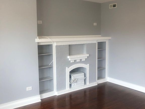 3rd image of 7239 S Woodlawn Ave #2