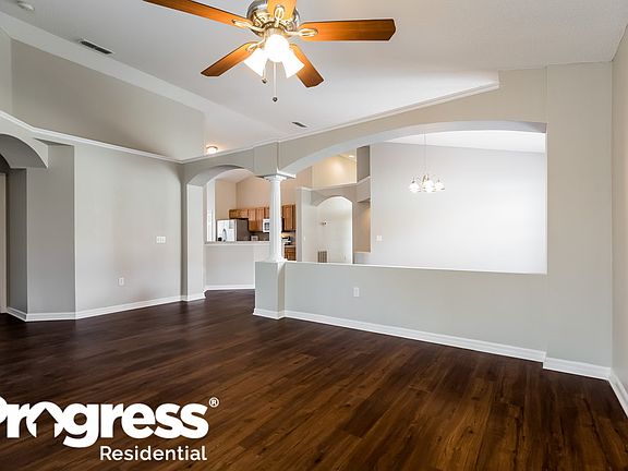 4th image of 2471 Winfield Dr