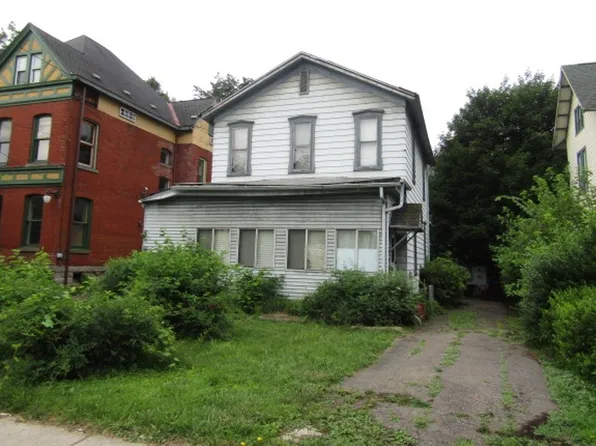 1470 3rd Ave, New Brighton, PA 15066