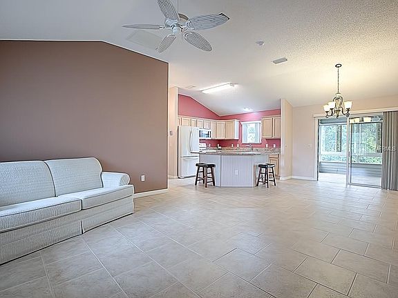 4th image of 3718 Auburndale Ave