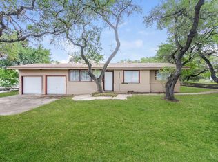 8932 Easy St, Garden Ridge, TX 78266