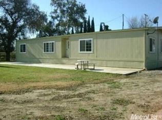 15472 Ash Ave, Patterson, CA 95363