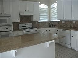 4th image of 121 Bentwood Dr