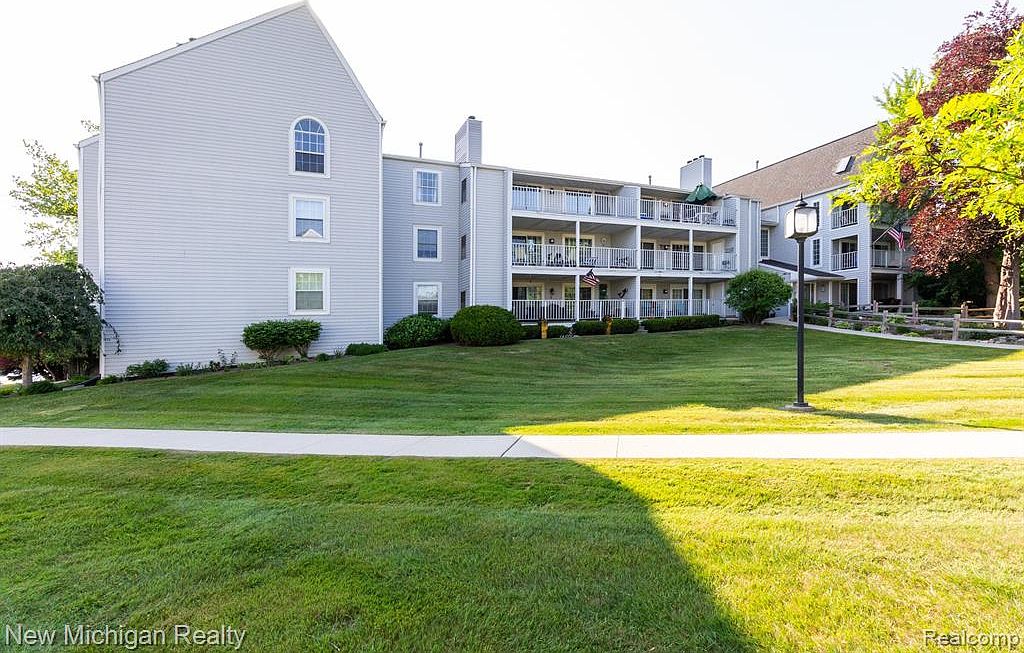 3559 Port Cove Dr APT 24, Waterford, MI 48328 Zillow