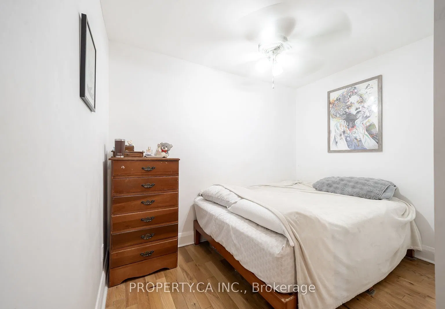 849 Broadview Ave E — Photo 2