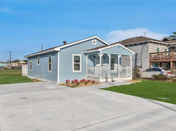 2221 Grover Ave, Galveston, TX 77551