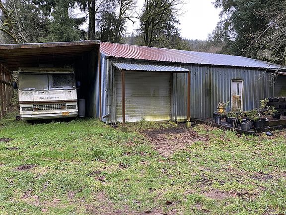 3rd image of 22254 E Beaver Creek Rd