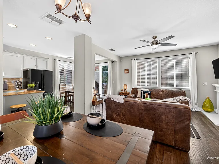 390 Caravaggio Cir — Photo 39