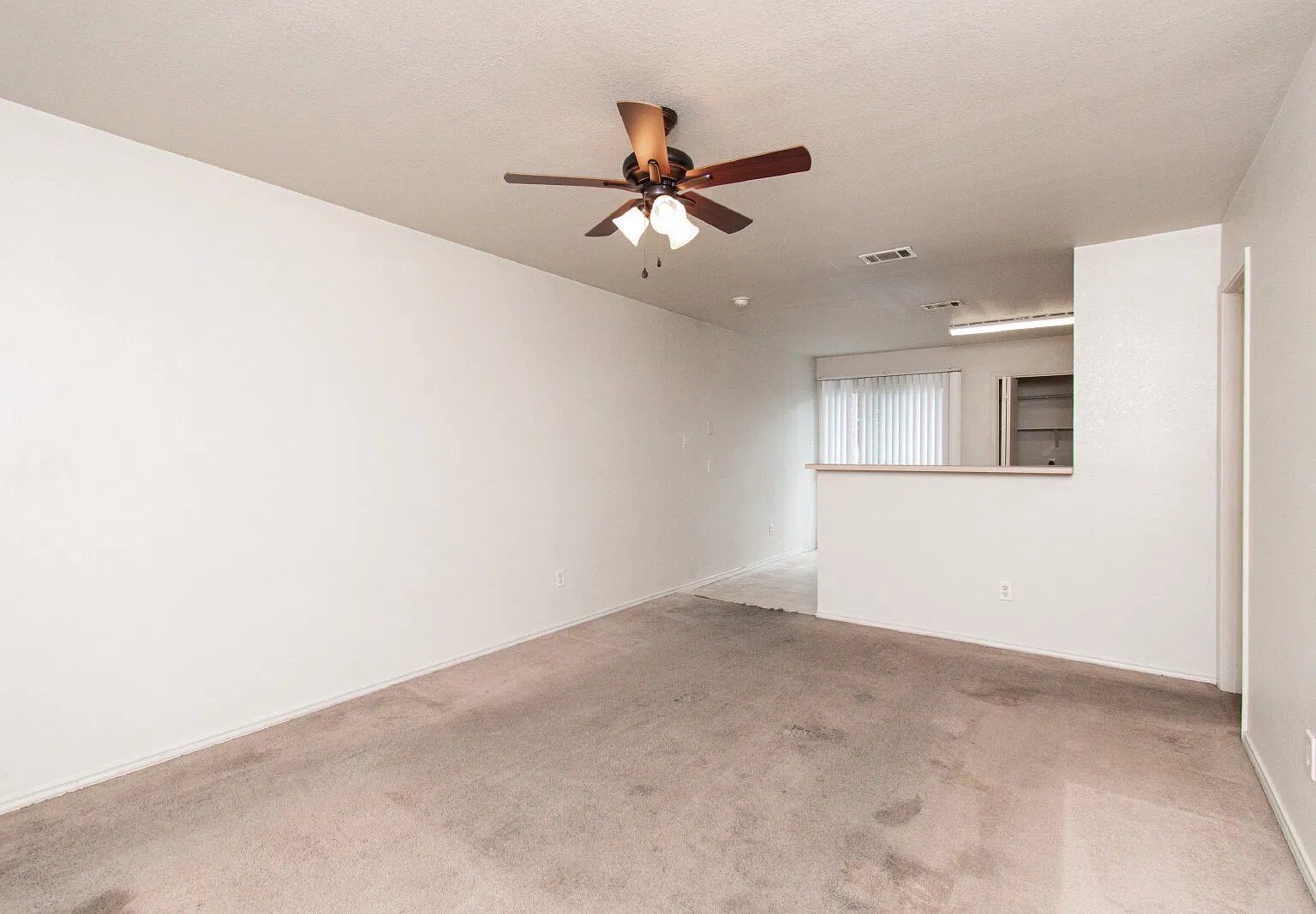 2 bed, 1.5 bath, 972 sqft, $750 — Photo 4