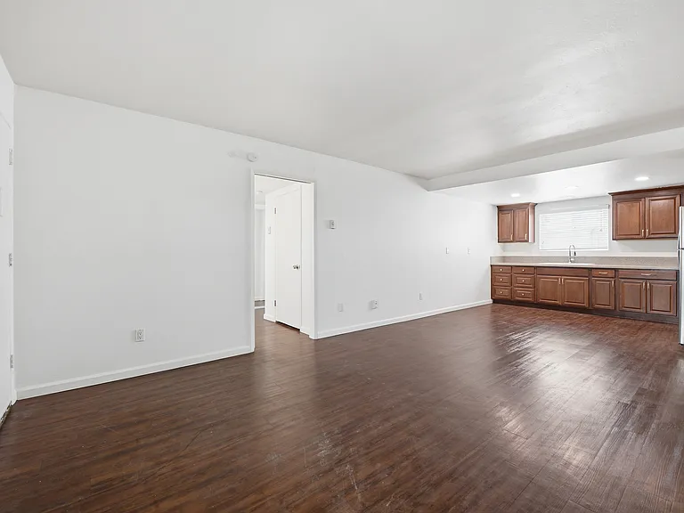 1846 Oliver Ave #2 — Photo 5