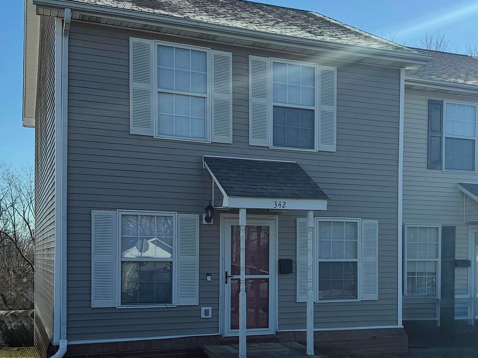 1st image of 342 E Oak St