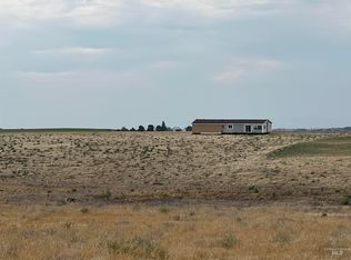 Lon Davis Rd, Parma, ID 83660