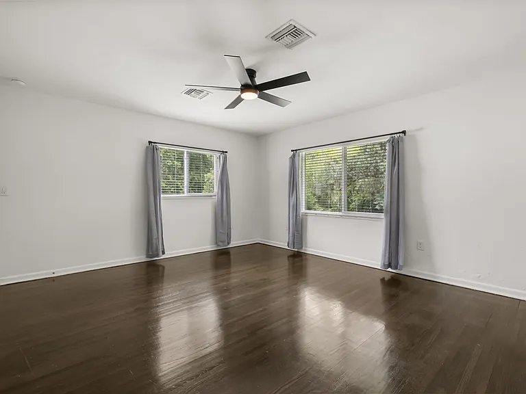 1440 Bonnie Burn Cir — Photo 20