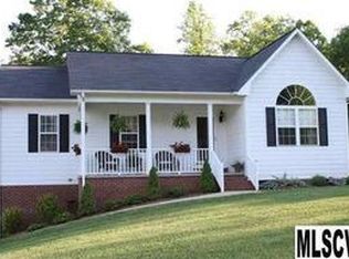 4183 Lindsay St, Lenoir, NC 28645