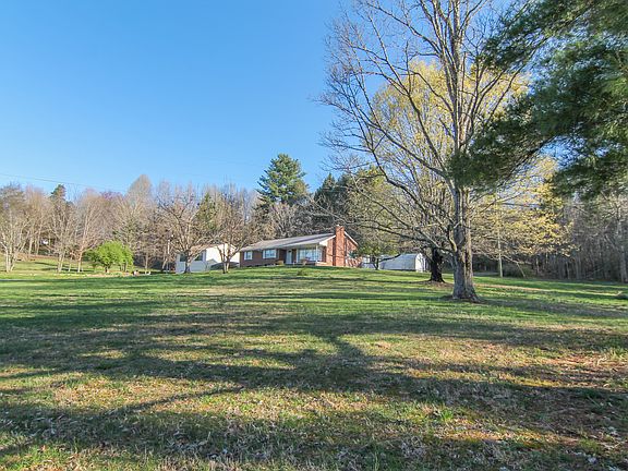 4th image of 4615 Cabbage Ln