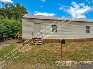 77 Alan St UNIT A, Childersburg, AL 35044